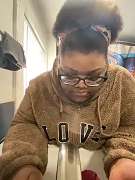 Snapshot of dondivax3 chatting on March 2, 9:43 pm dondivax3 online show from March 2, 9:43 pm