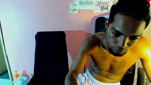 Snapshot of hot_ebanospicy chatting on April 23, 4:46 am hot ebanospicy online show from April 23, 4:46 am