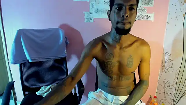 Snapshot of hot_ebanospicy chatting on May 3, 7:14 am hot ebanospicy online show from May 3, 7:14 am
