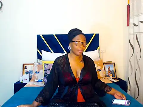 Snapshot of veronica1xxx chatting on February 13, 1:01 am veronica1xxx online show from February 13, 1:01 am