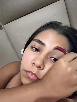 Snapshot of darsha_90 chatting on December 7, 3:47 am darsha 90 online show from December 7, 3:47 am