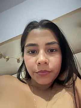 Snapshot of darsha_90 chatting on December 16, 3:51 am darsha 90 online show from December 16, 3:51 am