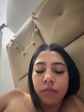 Snapshot of darsha_90 chatting on January 17, 4:17 am darsha 90 online show from January 17, 4:17 am