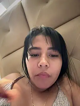 Snapshot of darsha_90 chatting on February 23, 3:13 am darsha 90 online show from February 23, 3:13 am