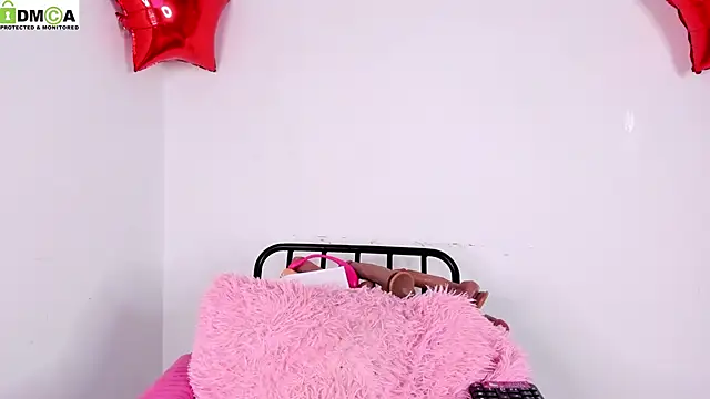 Snapshot of baby_alee chatting on December 3, 7:54 am baby alee online show from December 3, 7:54 am