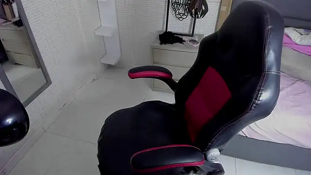 Snapshot of MARAYLOUS chatting on January 31, 10:52 pm MARAYLOUS online show from January 31, 10:52 pm