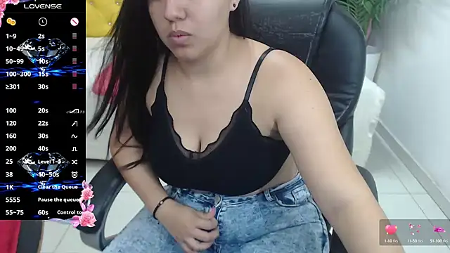 candiapole online show from January 31, 1:02 pm