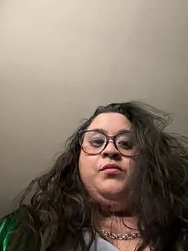 Snapshot of tillymarie34 chatting on January 28, 3:57 am tillymarie34 online show from January 28, 3:57 am
