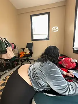 tillymarie34 online show from February 23, 6:05 pm