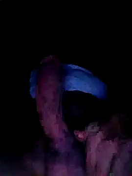 Snapshot of kgmc2 chatting on December 19, 5:18 am kgmc2 online show from December 19, 5:18 am