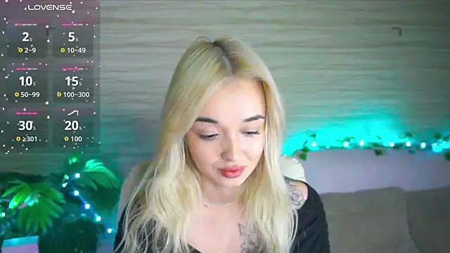 Ashley S online show from October 14, 10:10 pm