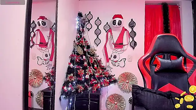 Snapshot of freyja_diamond chatting on December 24, 3:05 am freyja diamond online show from December 24, 3:05 am