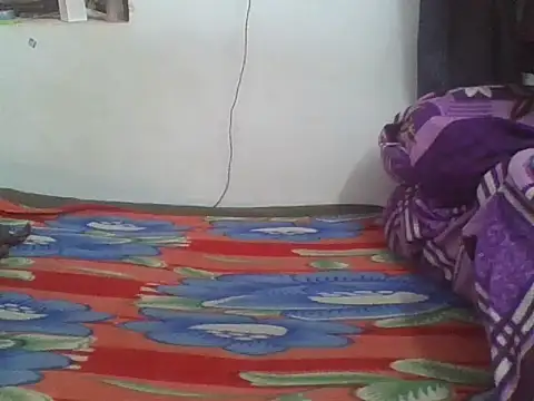 Snapshot of AuntyLover_BhabhiLover_ chatting on February 10, 11:58 am AuntyLover BhabhiLover online show from February 10, 11:58 am