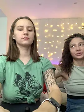 HotCaramellsTV online show from October 7, 10:01 am