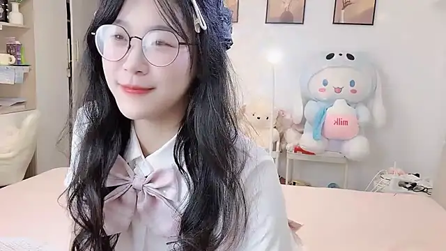 Luminous163 online show from November 6, 1:12 pm