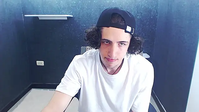 Kerverr  online show from January 14, 7:30 pm