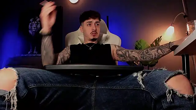 uptomatty online show from March 30, 8:37 am