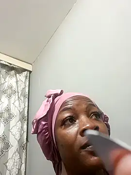 SlimRose24 online show from October 5, 11:35 pm