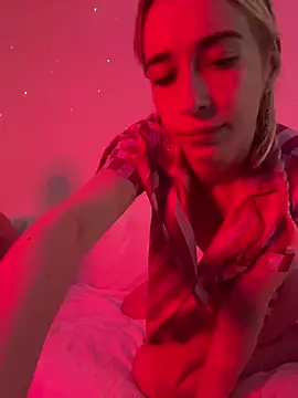 WhiteDiamond6969 online show from December 30, 1:26 am