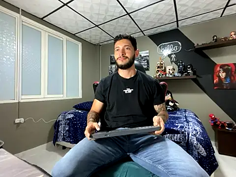 marcel crawford96 online show from November 16, 1:17 pm