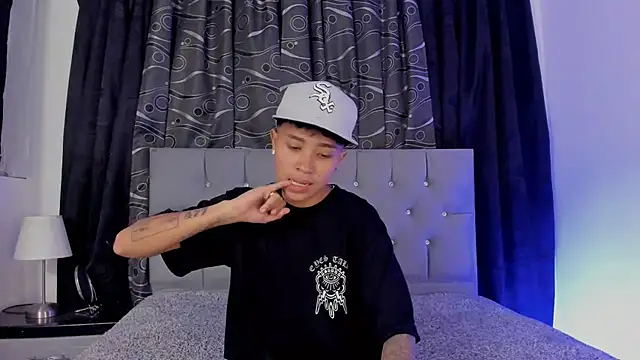 nova sex01 online show from February 19, 4:44 am