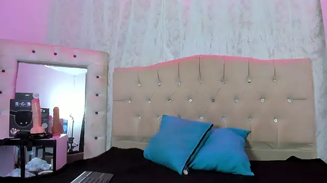 nova sex01 online show from November 18, 4:50 am