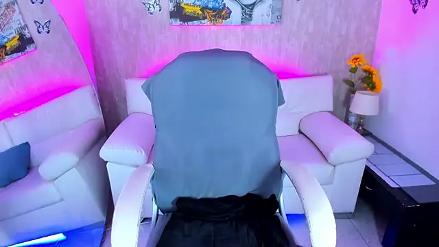 Snapshot of nova_sex01 chatting on January 17, 4:50 am nova sex01 online show from January 17, 4:50 am