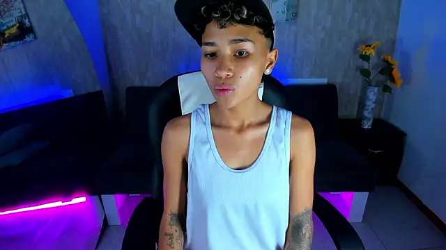 Snapshot of nova_sex01 chatting on February 15, 7:51 am nova sex01 online show from February 15, 7:51 am