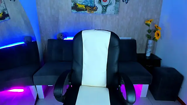 nova sex01 online show from April 7, 8:53 pm