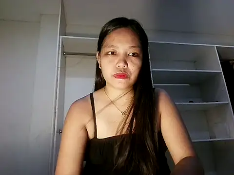prettythalia online show from July 19, 12:42 pm