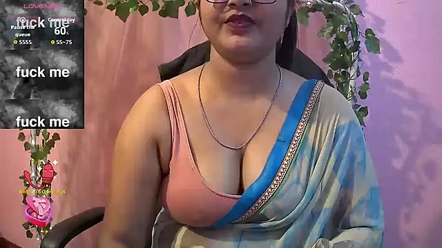 Snapshot of Pari-new chatting on April 20, 4:15 am Pari-new online show from April 20, 4:15 am