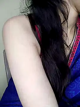 Snapshot of Fair-magic-woman chatting on December 21, 1:36 am Fair-magic-woman online show from December 21, 1:36 am