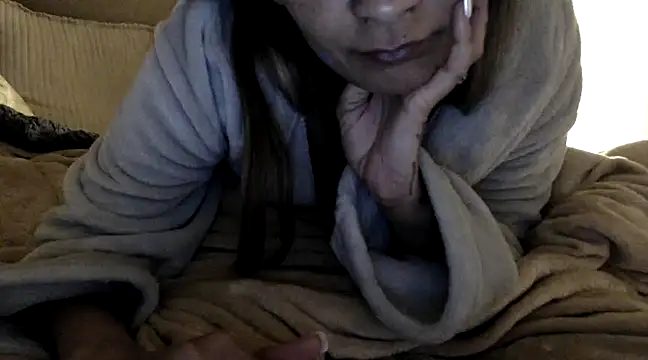 Snapshot of trippy_tina chatting on December 25, 5:05 am trippy tina online show from December 25, 5:05 am