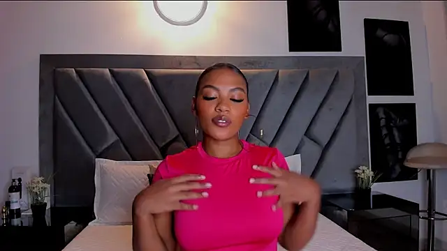 brenda nova18 online show from September 26, 9:19 pm