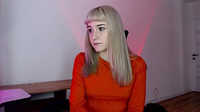 Snapshot of Princess_Shy___ chatting on March 2, 1:49 pm Princess Shy    online show from March 2, 1:49 pm