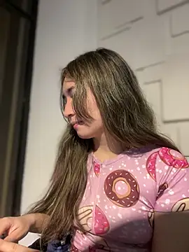 Sophie LS online show from February 22, 3:01 am