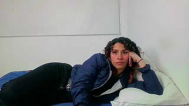 Snapshot of be_sinners chatting on December 20, 12:30 am be sinners online show from December 20, 12:30 am