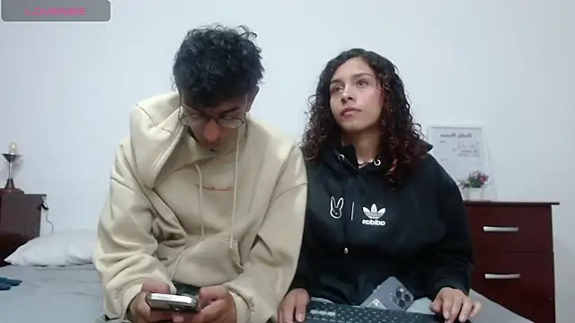 Snapshot of be_sinners chatting on October 6, 2:31 am be sinners online show from October 6, 2:31 am