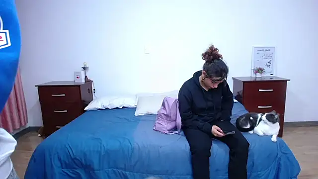 Snapshot of be_sinners chatting on October 30, 2:13 am be sinners online show from October 30, 2:13 am