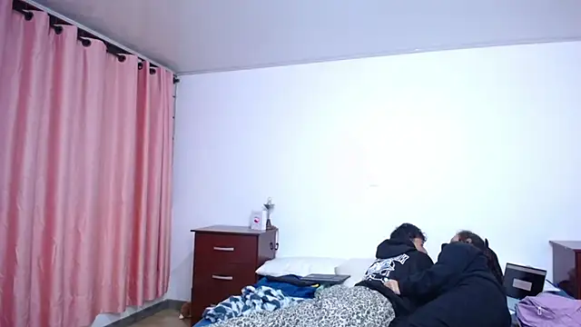 Snapshot of be_sinners chatting on November 7, 2:44 am be sinners online show from November 7, 2:44 am