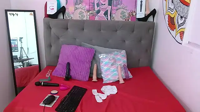 sarawiliamx online show from January 26, 3:59 am