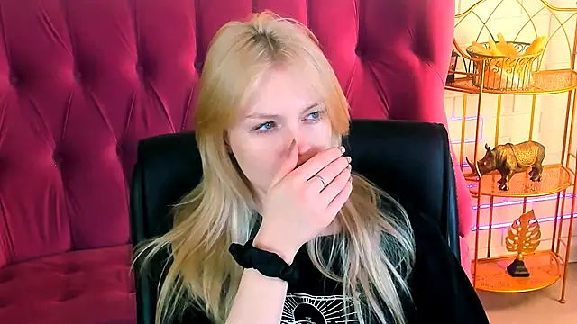 GraceGlamour online show from January 31, 11:35 am