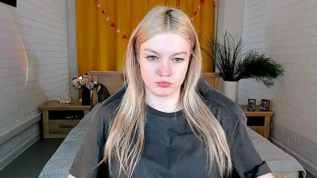 GraceGlamour online show from March 4, 5:00 am