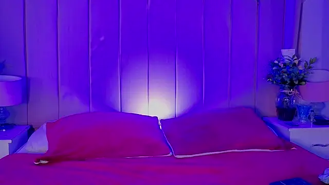 MollyBigBoobs12 online show from March 24, 8:58 pm