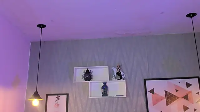 Snapshot of Valeria_roussi chatting on December 27, 2:01 pm Valeria roussi online show from December 27, 2:01 pm