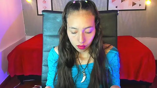 Snapshot of Valeria_roussi chatting on December 27, 5:05 pm Valeria roussi online show from December 27, 5:05 pm