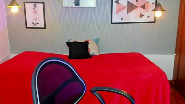 Snapshot of Valeria_roussi chatting on January 14, 2:32 pm Valeria roussi online show from January 14, 2:32 pm