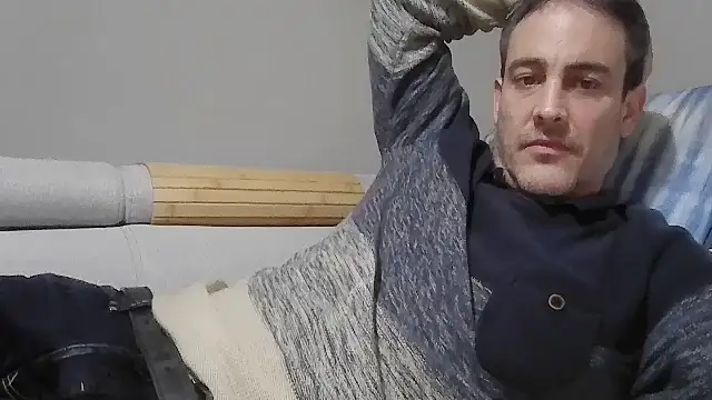 basquehotboy online show from November 25, 11:05 pm