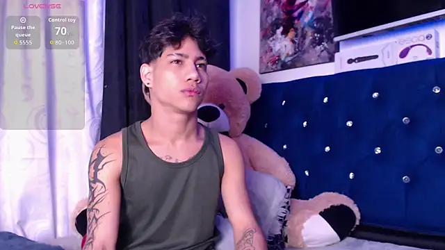 Sexys Boys Hot1 online show from November 13, 3:05 am