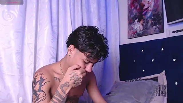 Sexys Boys Hot1 online show from December 4, 1:48 am